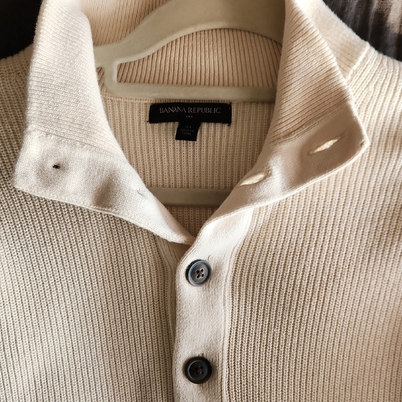 Banana Republic Cream Turtleneck Sweater EUC - Picture 4 of 7